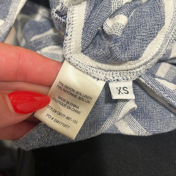 Anthropologie Cloth & Stone Striped cropped linen Jumpsuit romper XS blue white - Picture 9 of 10